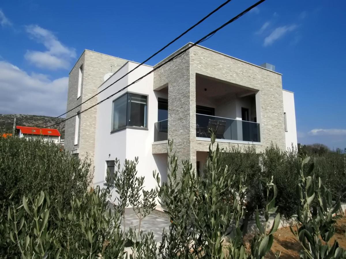 Olives Garden Apartment Trogir