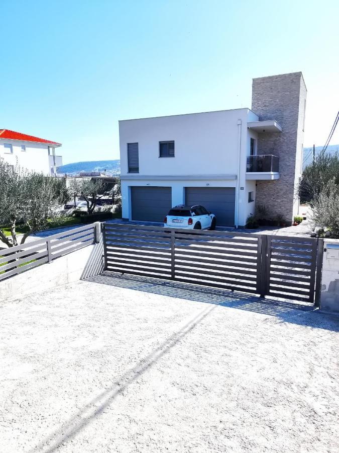 Olives Garden Apartment